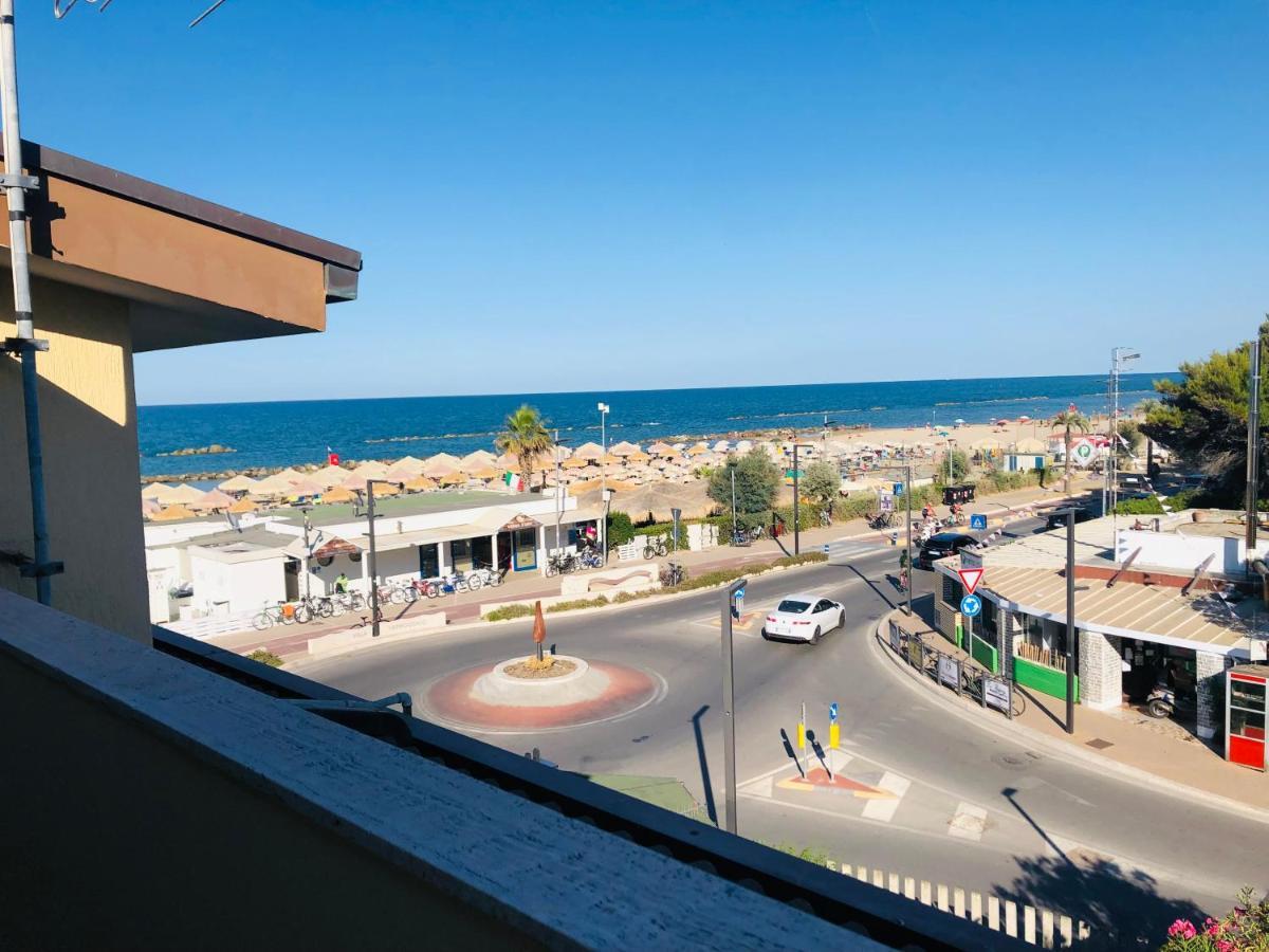 Sunrise Beach House - Sea View Apartment Montesilvano Marina Exterior foto